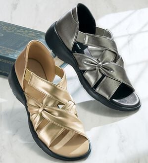 ルフラン（ルフラン）の「ゆったり５Ｅクロスストラップサンダル（サンダル・ミュール）」｜詳細画像