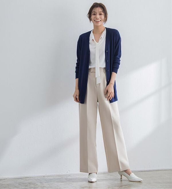 Pierrot（ピエロ）の「【洗濯機で洗える】丈・ネックが選べるシルクタッチニットカーディガン（ニットカーディガン）」｜詳細画像