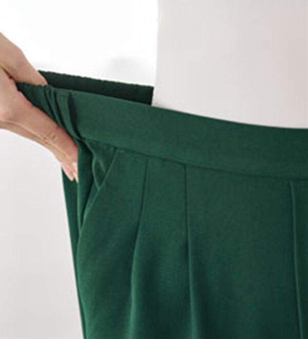 BELLUNA（ベルーナ）の「すっきり見えタックテーパードパンツ（フルレングスパンツ）」｜詳細画像