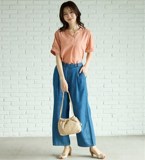 BELLUNA（ベルーナ）の「麻調合繊パール付タックデザインブラウス（ブラウス）」｜詳細画像