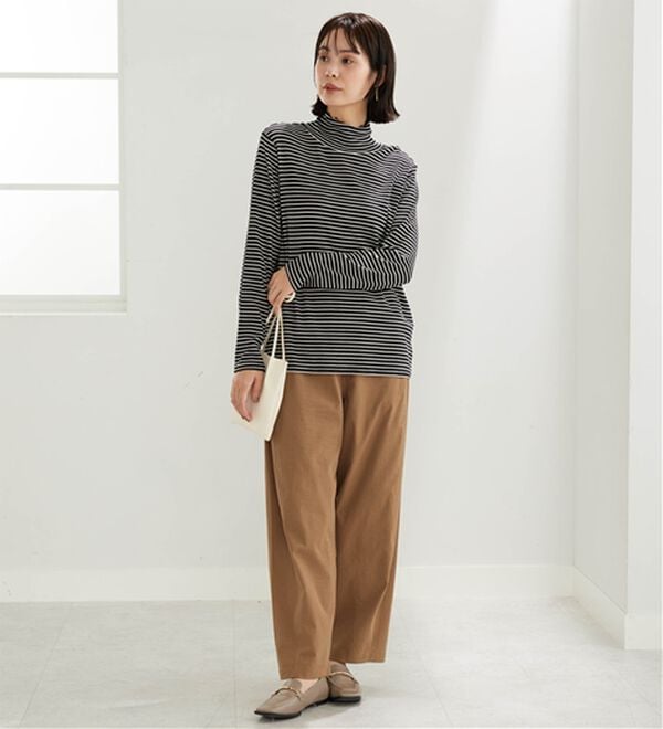 BELLUNA（ベルーナ）の「なめらか素材ハイネックボーダープルオーバー（カットソー）」｜詳細画像