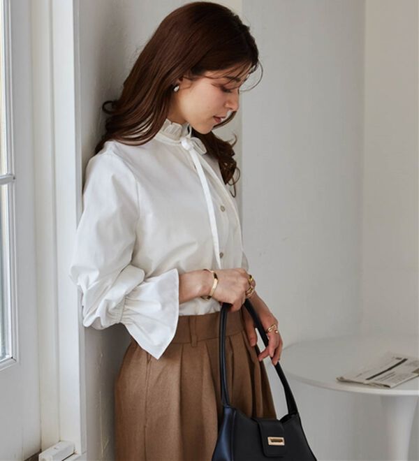 RANAN（ラナン）の「プチフリルリボン付きブラウス（ブラウス）」｜詳細画像