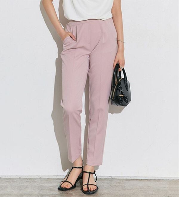 Pierrot（ピエロ）の「【選べる丈】高見えすっきりテーパードパンツ（フルレングスパンツ）」｜スモークピンク