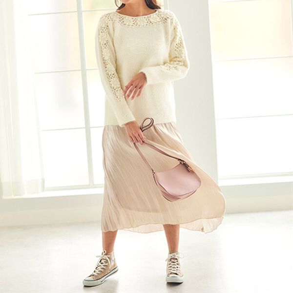 BELLUNA（ベルーナ）の「花が咲き誇るふんわりセーター（ニット・セーター）」｜詳細画像