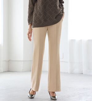 BELLUNA（ベルーナ）の「ストレッチスエード調美脚パンツ（フルレングスパンツ）」｜アイボリー