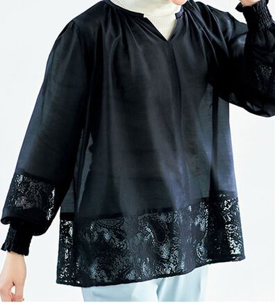 VINNO（ヴィノ）の「綿シルク・レース切替シアーブラウス（ブラウス）」