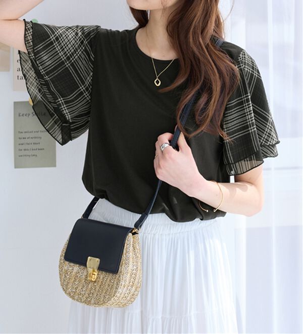 Viola e Viola（ヴィオラ エ ヴィオラ）の「【５つの機能付】袖シフォンゆるＴシャツ（Tシャツ）」｜詳細画像