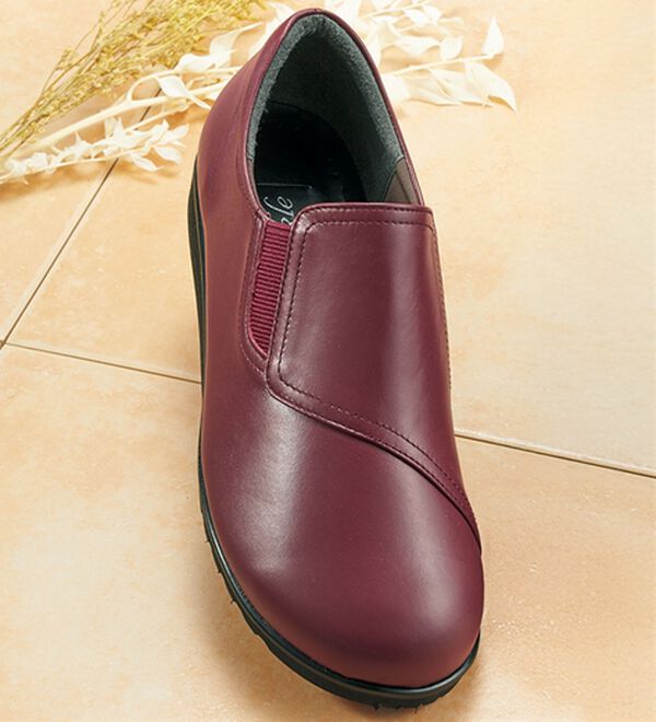 ルフラン（ルフラン）の「ゆったり５Ｅ斜め切替スリッポン（スリッポン）」｜ワイン