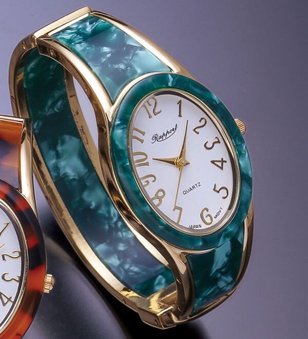 「着脱簡単文字が大きいブレスレットウォッチ（腕時計）」｜グリーン