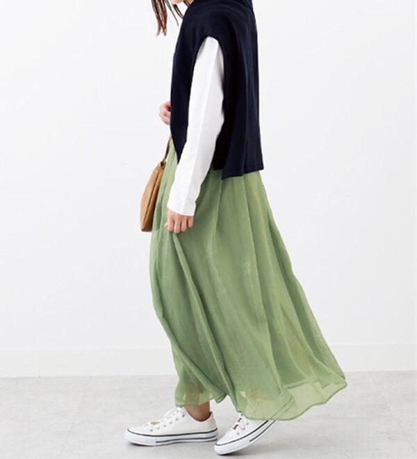 BELLUNA（ベルーナ）の「箔プリント使い華やぎフレアースカート（ロングスカート）」｜詳細画像