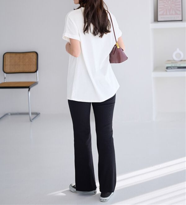 Viola e Viola（ヴィオラ エ ヴィオラ）の「【柄が選べる】大人の華やかプリントチュニックＴシャツ（チュニック）」｜詳細画像