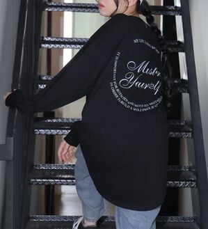 A HAPPY MARILYN（アハッピーマリリン）の「【Ｌ～８Ｌ／選べるデザイン】綿１００％ロングＴシャツ（Tシャツ）」｜Bタイプ／ブラック