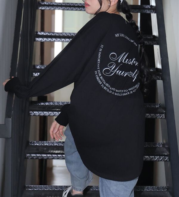 A HAPPY MARILYN（アハッピーマリリン）の「【Ｌ～８Ｌ／選べるデザイン】綿１００％ロングＴシャツ（Tシャツ）」｜Bタイプ／ブラック