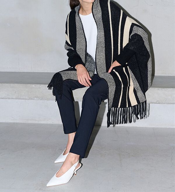 RANAN（ラナン）の「ヘリンボーンポンチョカーデ（ニットカーディガン）」｜ストライプ