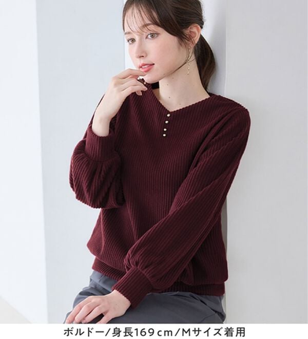 alotta（アロッタ）の「ふんわりリブニットソー金ボタントップス（カットソー）」｜詳細画像