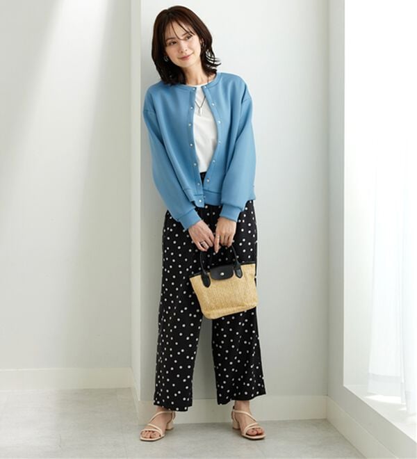 BELLUNA（ベルーナ）の「きれい見えスナップボタンカーディガン（ニットカーディガン）」｜詳細画像