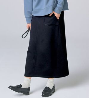 BELLUNA（ベルーナ）の「なめらかタッチ！もっちりんベイカーデザインスカート（ロングスカート）」｜黒