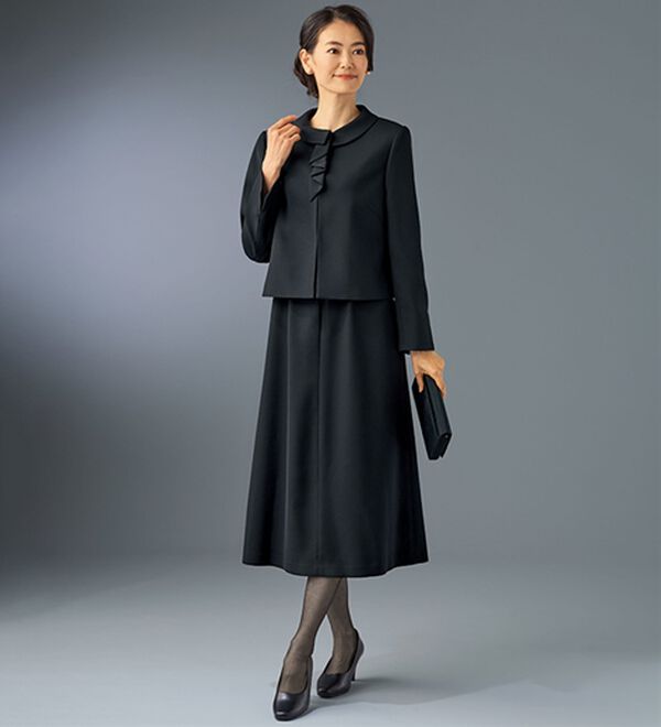 BELLUNA（ベルーナ）の「取外し可能！フリル衿ワンピースアンサンブル（ブラックフォーマル（喪服・礼服））」｜黒