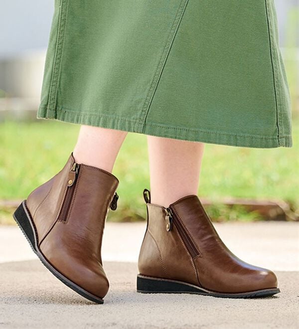 BELLUNA（ベルーナ）の「ゆったり５Ｅダブルファスナーブーツ（ブーツ）」｜詳細画像