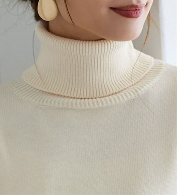 Pierrot（ピエロ）の「レーヨン混ボリュームスリーブタートルネックニット（ニット・セーター）」｜詳細画像