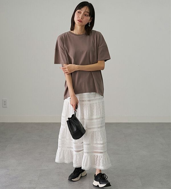 BELLUNA（ベルーナ）の「シュッと体型カバー！コクーンTシャツ（カットソー）」｜詳細画像