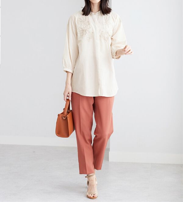 BELLUNA（ベルーナ）の「コード刺しゅうデザインシャツチュニック（チュニック）」｜詳細画像