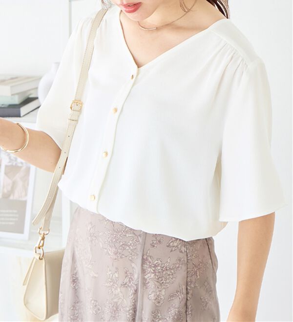 alotta（アロッタ）の「【接触冷感】ひんやり前後２ＷＡＹフレアー袖ブラウス（ブラウス）」｜詳細画像