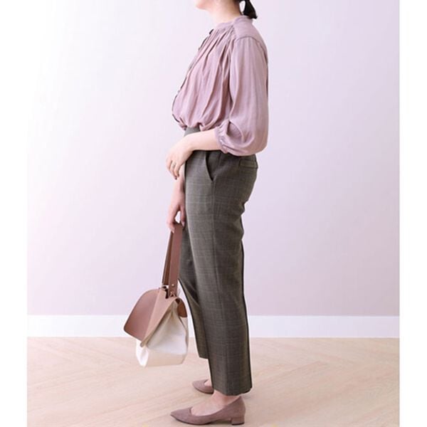 BELLUNA（ベルーナ）の「ストレッチ素材センタープレス入りテーパードパンツ（テーパードパンツ）」｜詳細画像