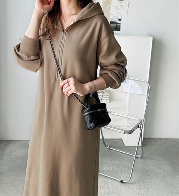 GeeRA（ジーラ）の「【あったか裏起毛】ハーフジップパーカーワンピース（カットソーワンピース）」｜詳細画像