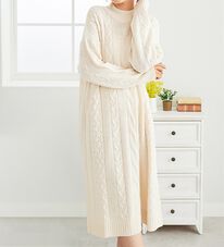 BELLUNA（ベルーナ）の「ケーブル柄ロング丈ニットワンピース（ニットワンピース）」