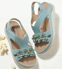 BELLUNA（ベルーナ）の「幅広柔らか素材のフラワーサンダル（サンダル・ミュール）」