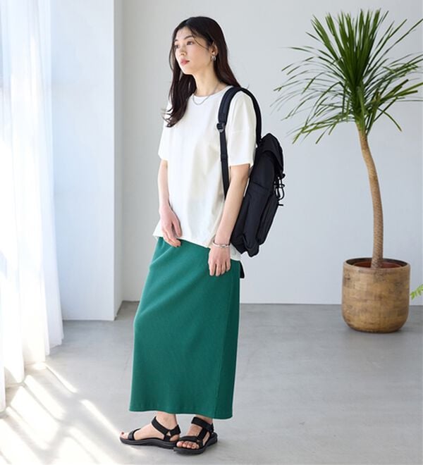 BELLUNA（ベルーナ）の「シュッと体型カバー！コクーンTシャツ（カットソー）」｜詳細画像