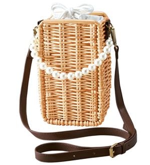 BELLUNA（ベルーナ）の「パールがきらめくミニかごバッグ（ショルダーバッグ）」｜詳細画像