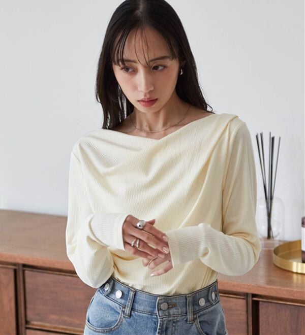 RANAN（ラナン）の「【春色追加】上品ドレープリブロングＴシャツ（カットソー）」｜詳細画像