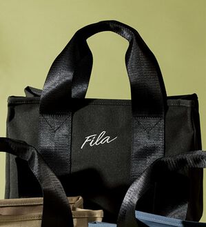 「＜ＦＩＬＡ＞便利な２ルームコンパクトトート（メンズトートバッグ）」｜ブラック