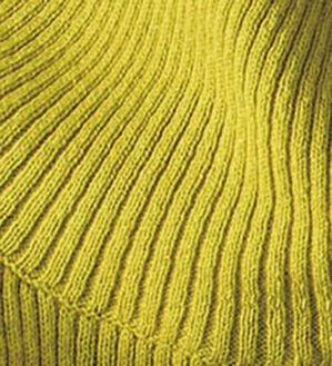 BELLUNA（ベルーナ）の「＜＆ｃｏｃｏｃｈｉ＞ハピネスコットン１００％リブニット　フリル（ニット・セーター）」｜イエロー