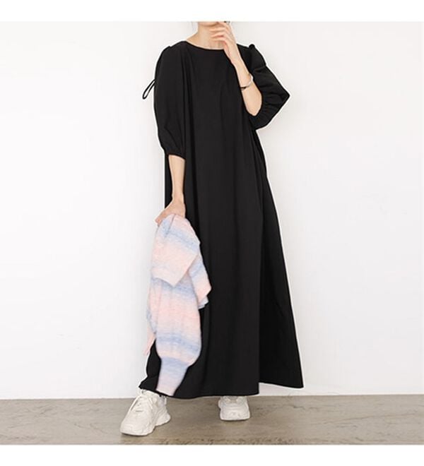 GeeRA（ジーラ）の「ふんわり素材アームスリットフレアーワンピ―ス（その他ワンピース）」｜詳細画像