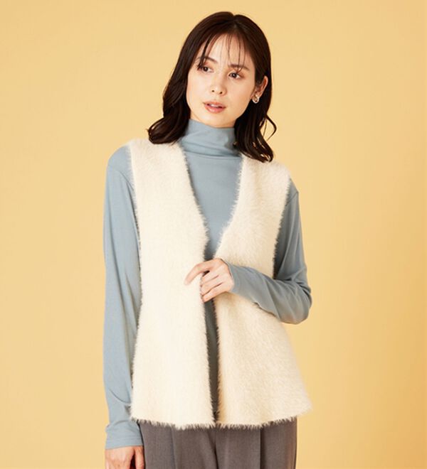 BELLUNA（ベルーナ）の「ふんわり贅沢シャギー素材ペプラムベスト（ベスト）」｜詳細画像