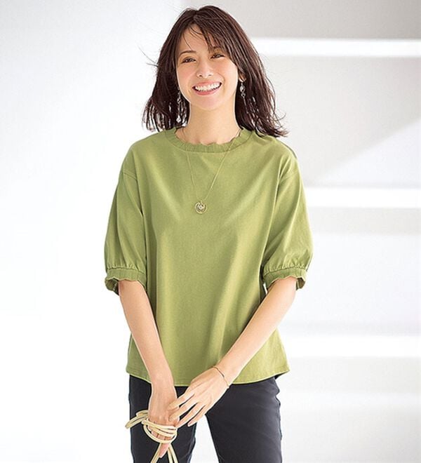 BELLUNA（ベルーナ）の「デザインリブ使いふんわり袖プルオーバー（カットソー）」｜ライムイエロー