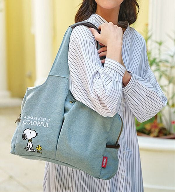 BELLUNA（ベルーナ）の「＜スヌーピー＞多収納トート（トートバッグ）」｜詳細画像
