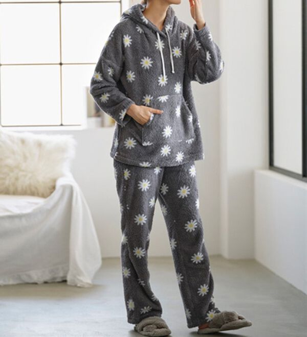 YU'NOW（ユナウ）の「【上下２点セット】ふんわりモコボアフリースパーカー＆パンツセット（パジャマ・ルームウェア）」｜詳細画像