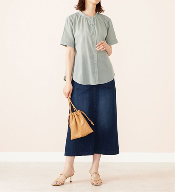 BELLUNA（ベルーナ）の「ギャザー使いバンドカラーブラウス（ブラウス）」｜詳細画像