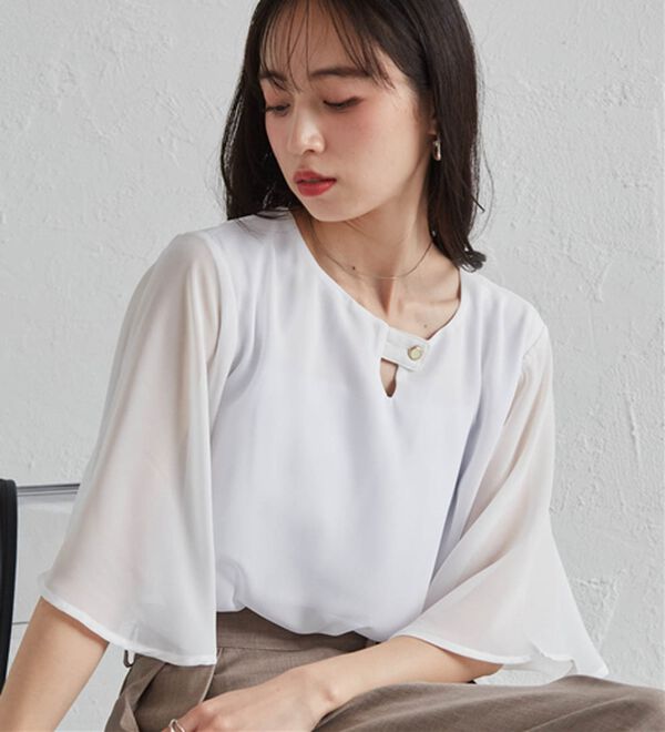 RANAN（ラナン）の「【ひんやり】フレアー袖シフォンブラウス（ブラウス）」｜オフホワイト