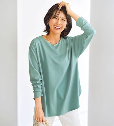 BELLUNA（ベルーナ）の「もちっとなめらか！大人顔サマ見えプルオーバー（カットソー）」