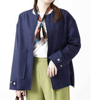 BELLUNA（ベルーナ）の「ポケット使いショートブルゾンジャケット（ハーフコート）」｜ネイビー