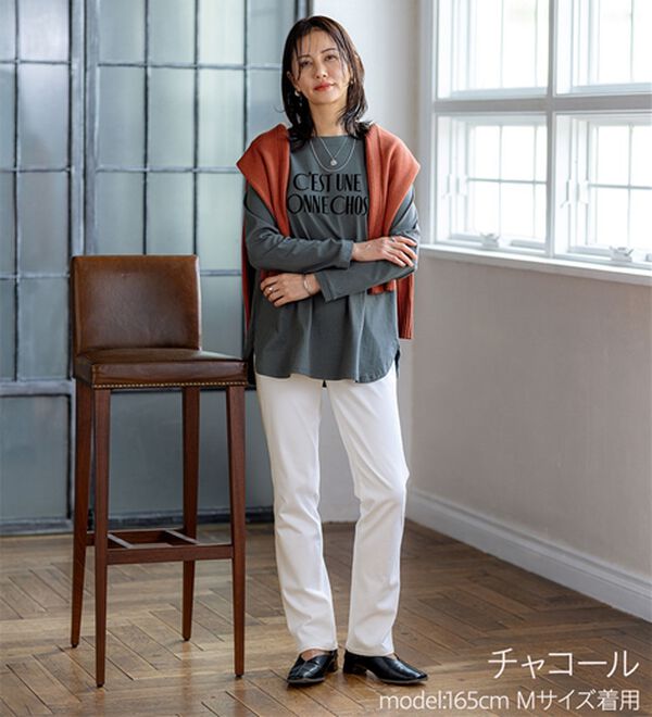 BELLUNA（ベルーナ）の「綿１００％素材フロッキーロゴ長袖Ｔシャツ（Tシャツ）」｜詳細画像