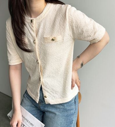 GeeRA（ジーラ）の「ゴールドボタンニットカーデ（ニットカーディガン）」