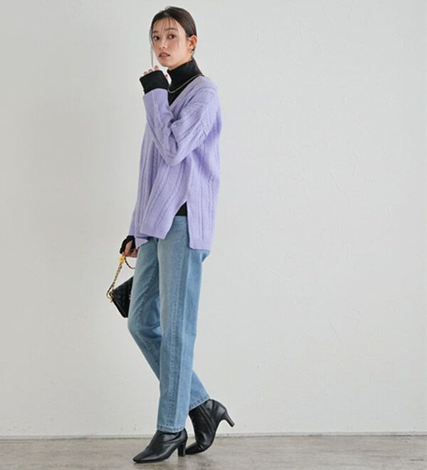 Pierrot（ピエロ）の「ケーブル柄深Ｖネックニット（ニット・セーター）」｜詳細画像