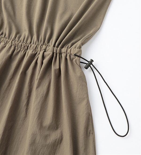 Viola e Viola（ヴィオラ エ ヴィオラ）の「【Ｍ～５Ｌ】ゆったり異素材ドッキングワンピース（ドッキングワンピース）」｜詳細画像