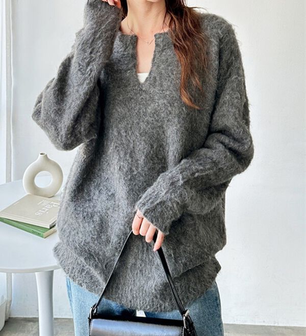 GeeRA（ジーラ）の「キーネック起毛ゆるニット（ニット・セーター）」｜詳細画像